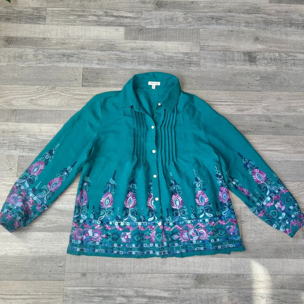 Rose & Everly Blue Floral Embroidered Long Sleeve Button Down Size Large M17